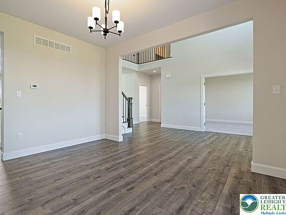 5th image of 5043 Chapmans Rd S