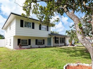 525 Julie Ln, Brandon, FL 33511