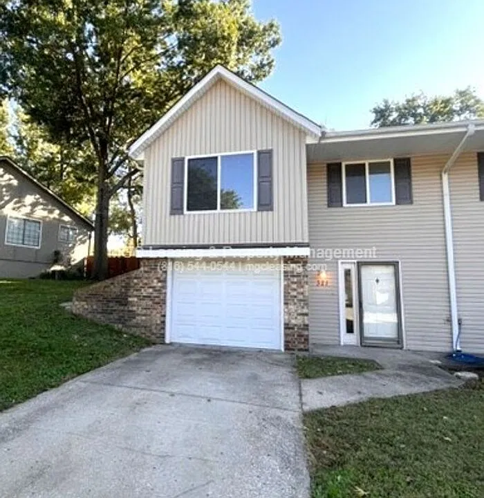 321 NW Gibson Rd
