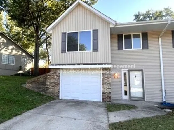 321 NW Gibson Rd, Lees Summit, MO 64063