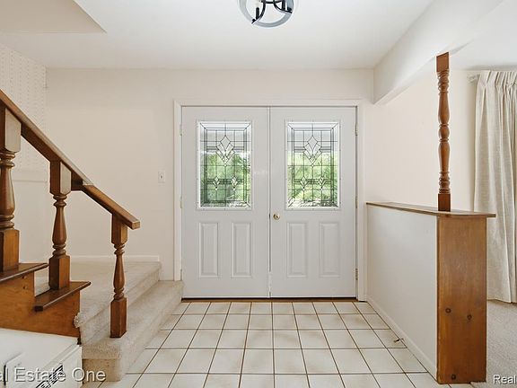 3rd image of 10353 McGregor Rd