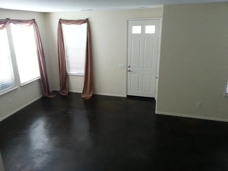 40170 Gallatin Ct — Photo 3