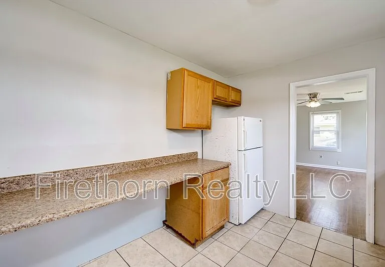 2315 Tobacco Rd — Photo 11