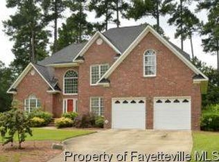 6101 Moncreiffe Rd, Fayetteville, NC 28311