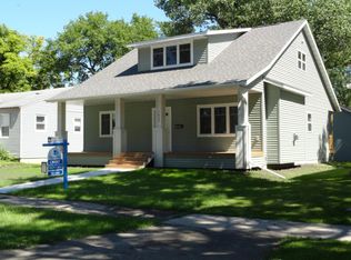 1423 Walnut St, Grand Forks, ND 58201