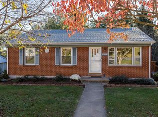 1316 Aiken St, Staunton, VA 24401