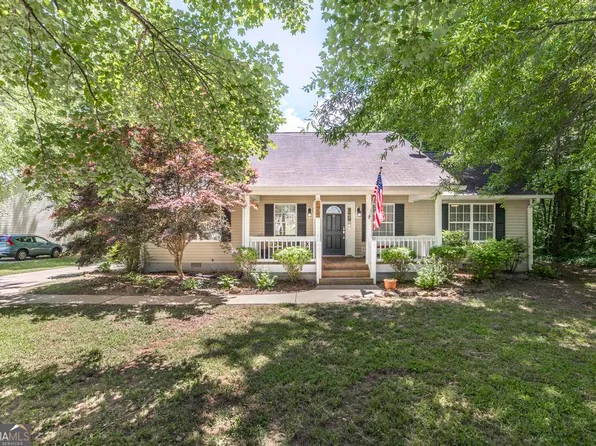 128 Royal Ln, Gray, GA 31032