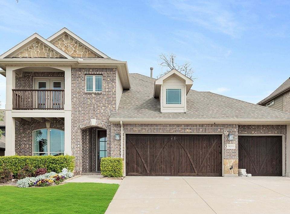 1st image of 809 Claremont Ct