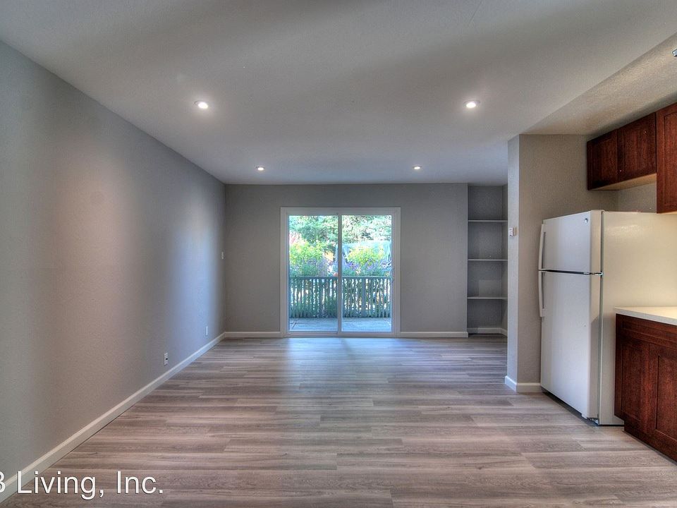 1st image of 319 Poplar Ave APT 01