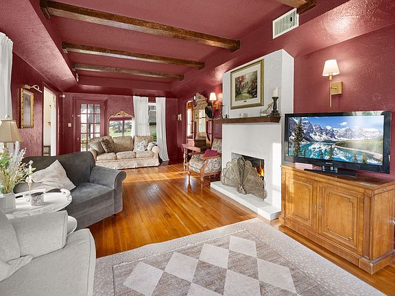 4th image of 327 N Ponsard St