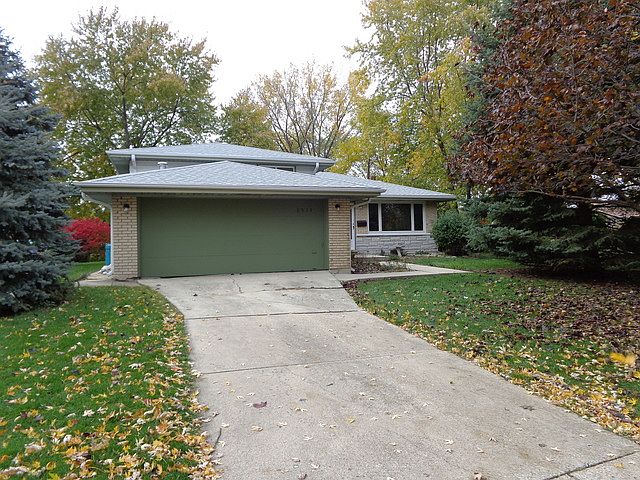 1st image of 8524 W Colette Ln