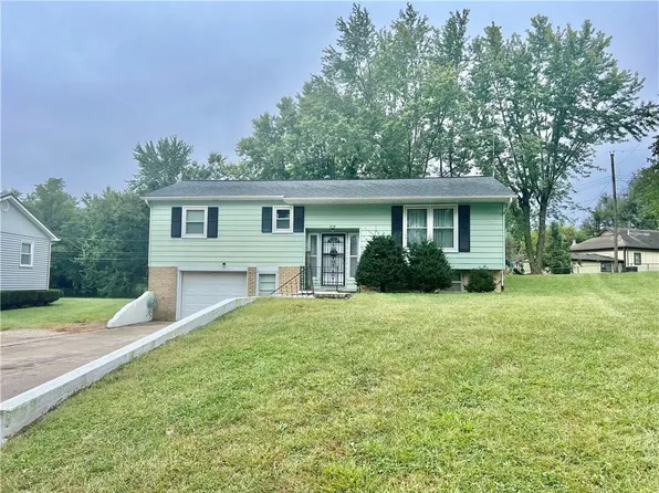 206 Sanderson Dr, Richmond, MO 64085