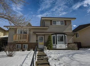 8408 N Berkley Rd NW, Calgary, AB T3K1B4