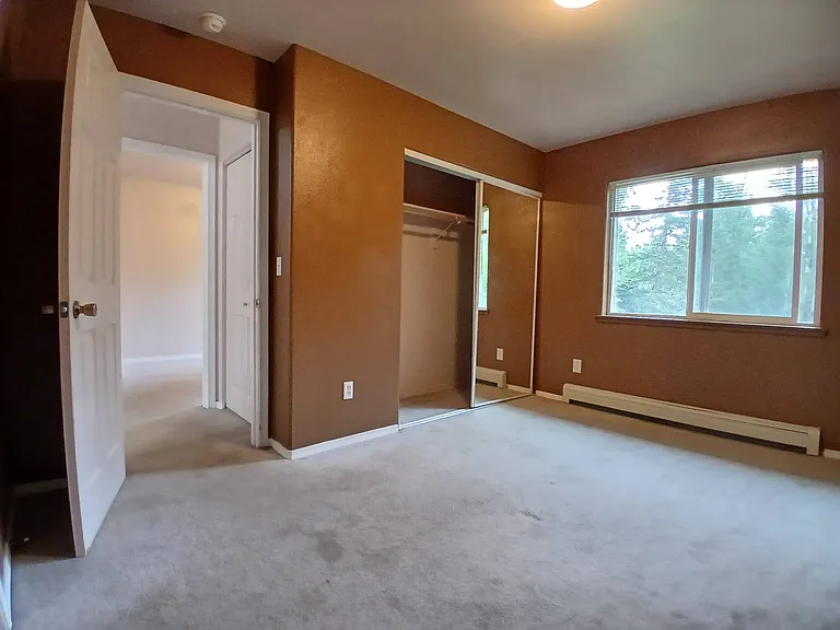 320 E Victor Cir #B — Photo 23