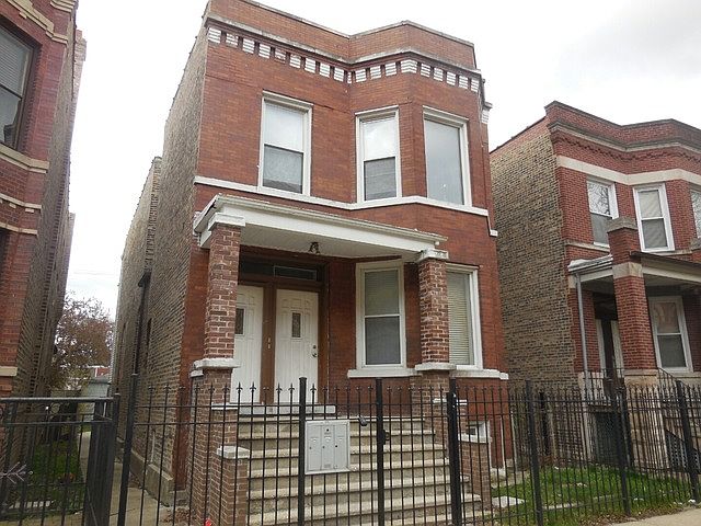 2nd image of 3327 W Hirsch St