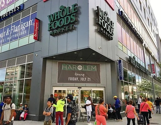 Sold by Compass | media 18