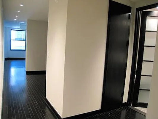 Rented by City Connections Realty | media 35