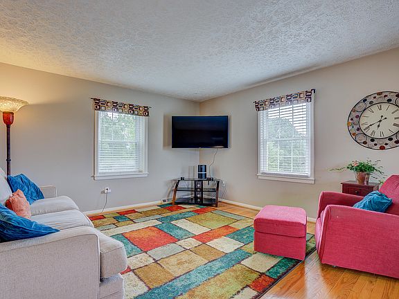 4th image of 3772 Kentland Dr