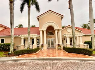 1590 S 42nd Cir APT 203, Vero Beach, FL 32967