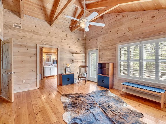 32nd image of 1841 Laurel Lake Dr