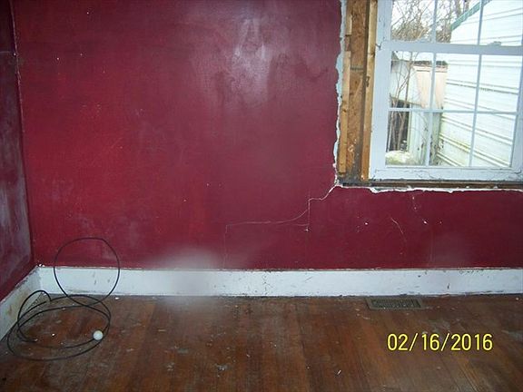 5th image of 233 Central Ave