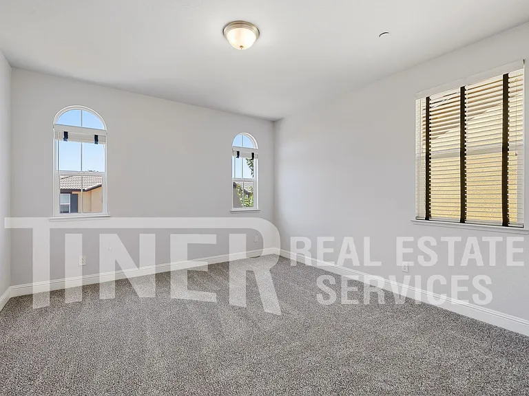 203 Rochdale St — Photo 12