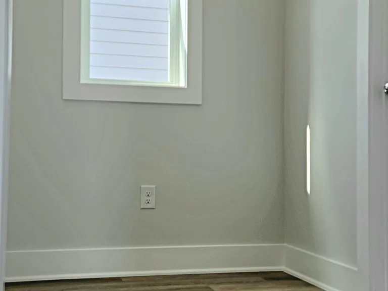48 Somerleigh Way — Photo 4