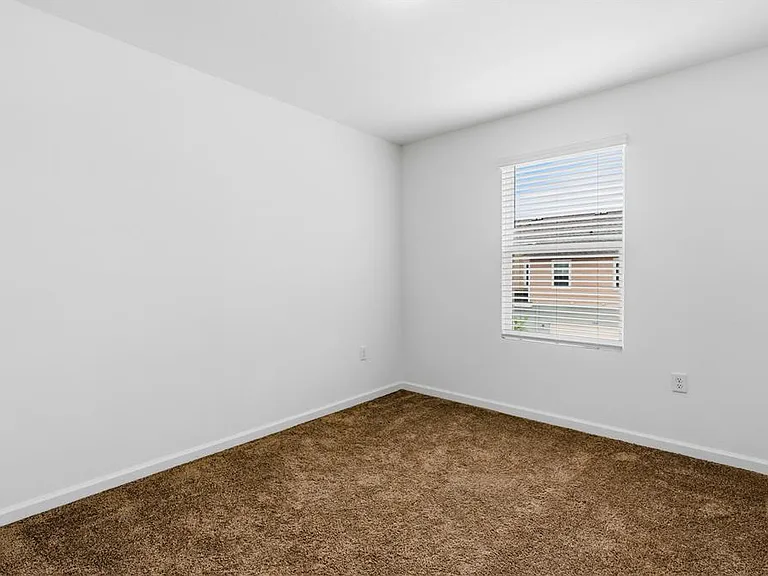 9844 Walkway Dr — Photo 17