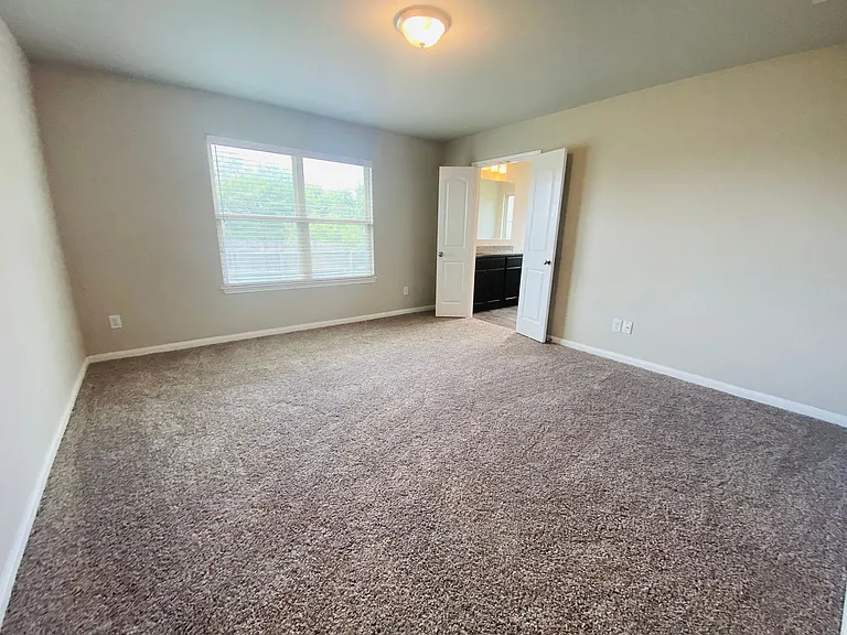 1907 Delano Dr — Photo 17