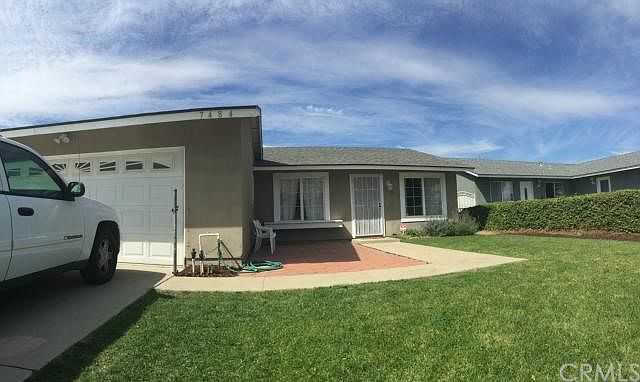 2nd image of 7484 Lemon St