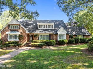 226 Country Club Dr, Greenville, NC 27834