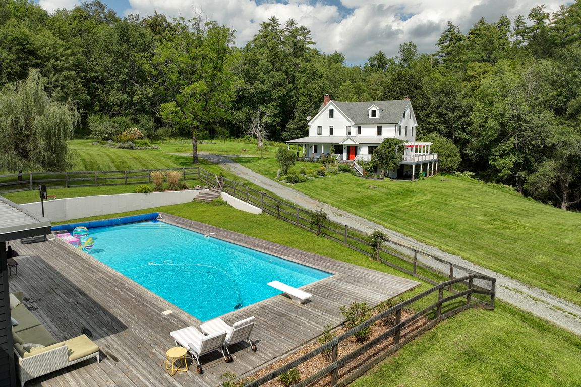 next background image