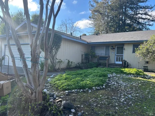 832 C Street, Petaluma, CA 94952