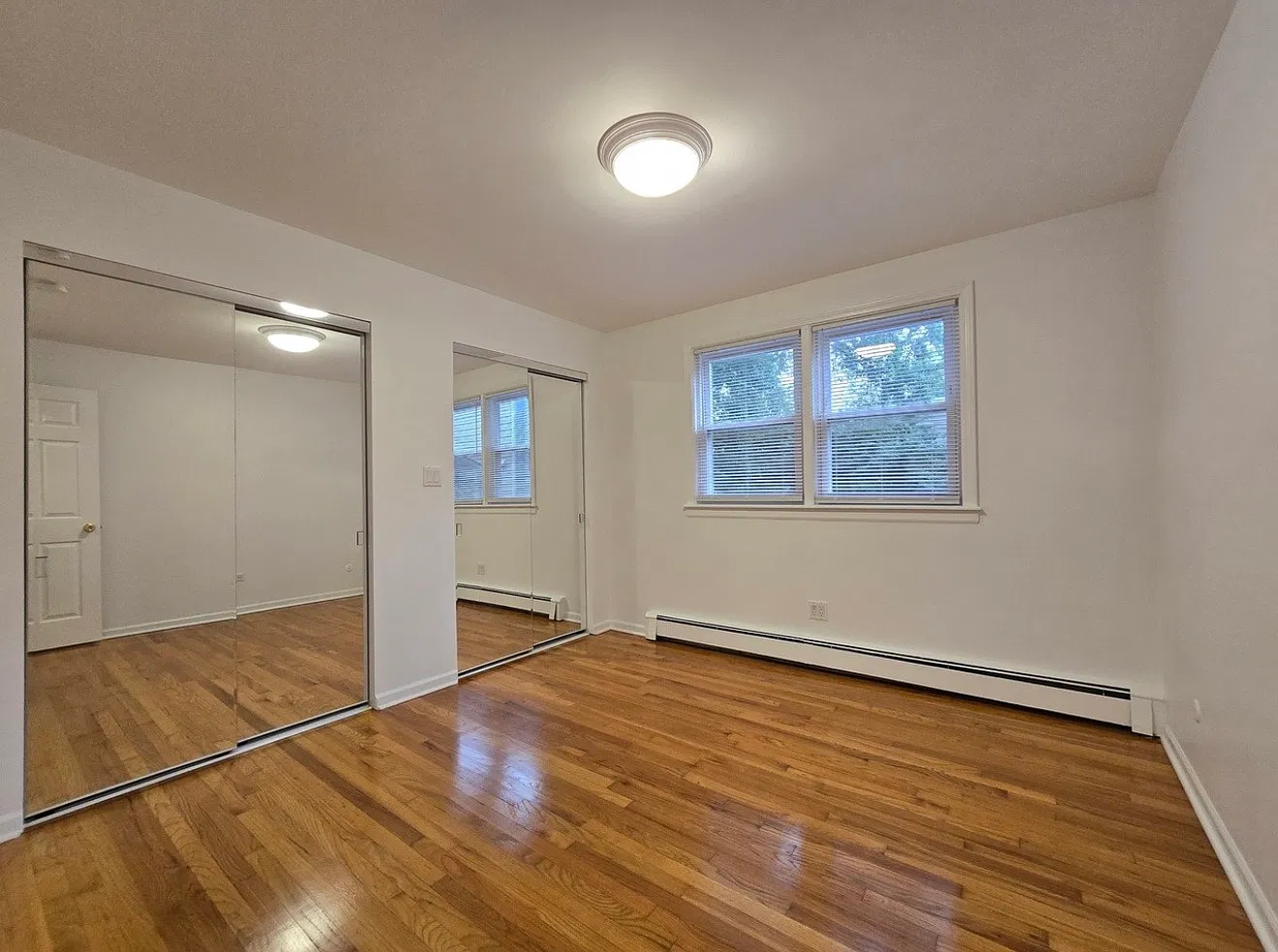 2 bed, 1200 sqft, $1,200 — Photo 2