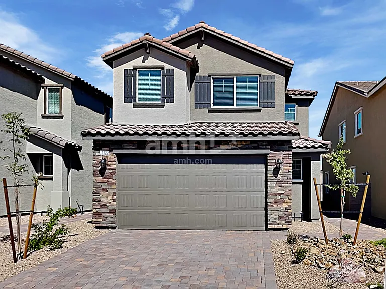 10122 Cathedral Spires Ave — Photo 1