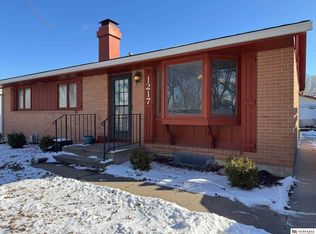 1217 Galloway Ave, Lincoln, NE 68512