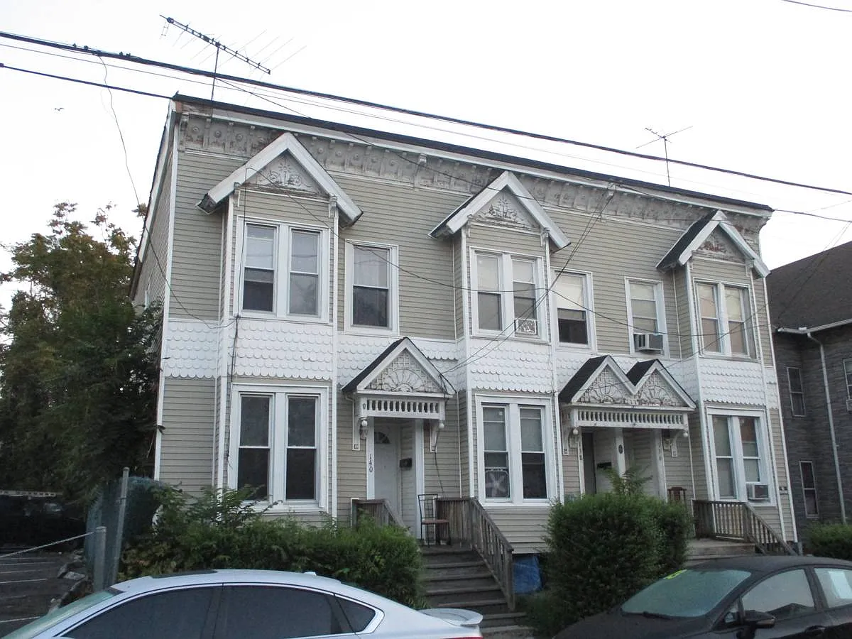 1 bed, 4700 sqft, $960 — Photo 3