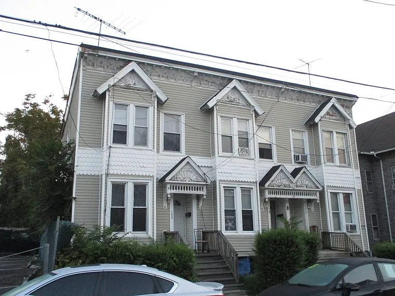 135 Austin St — Photo 3