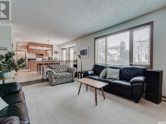 2nd image of 2910 Calder Ave