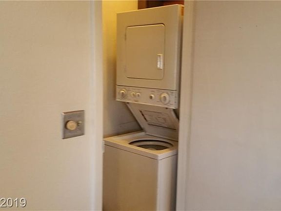 5th image of 1495 Lorilyn Ave Unit 1