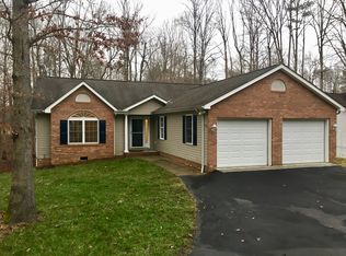 427 Birdie Rd, Locust Grove, VA 22508