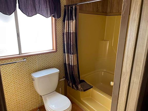 3rd image of 305 S Val Vista Dr #132