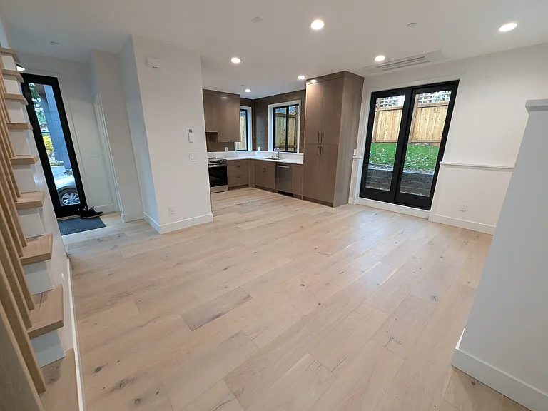 3951 W Barrett Ln — Photo 6