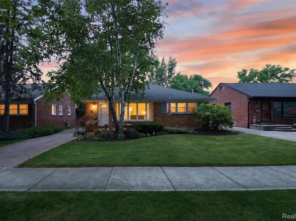 2400 Derby Rd, Birmingham, MI 48009