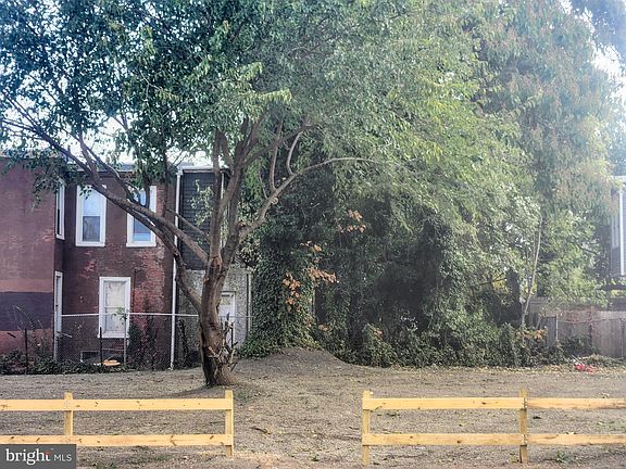 4th image of 2805 N Broad St