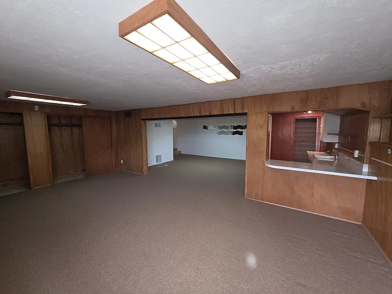 1744 Wesley Ave — Photo 27
