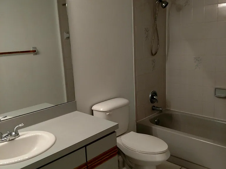 2696 La Alameda Ave — Photo 27