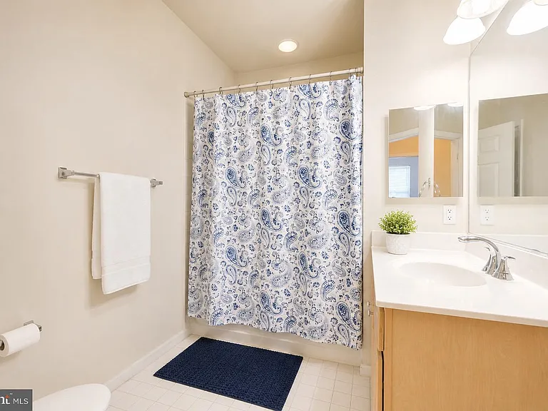 2465 Army Navy Dr #1-101 — Photo 12