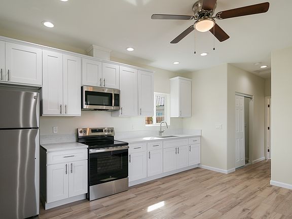 4th image of 48509 Calle Carmello #2
