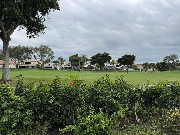 3rd image of 17402 Via Capri E